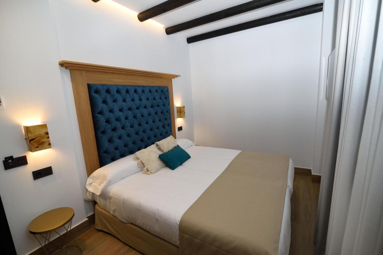 Hostal Rural Santa Habitaciones Aldea DEl Rocío Exteriör bild